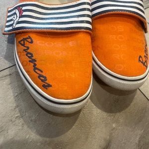 Broncos Canvas Shoes